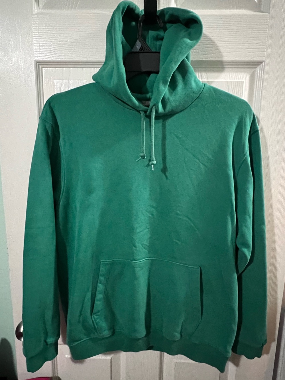 Gap Adult Soft Relaxed Hoodie pullover. Men’s green Hoodie with kangaroo pocket